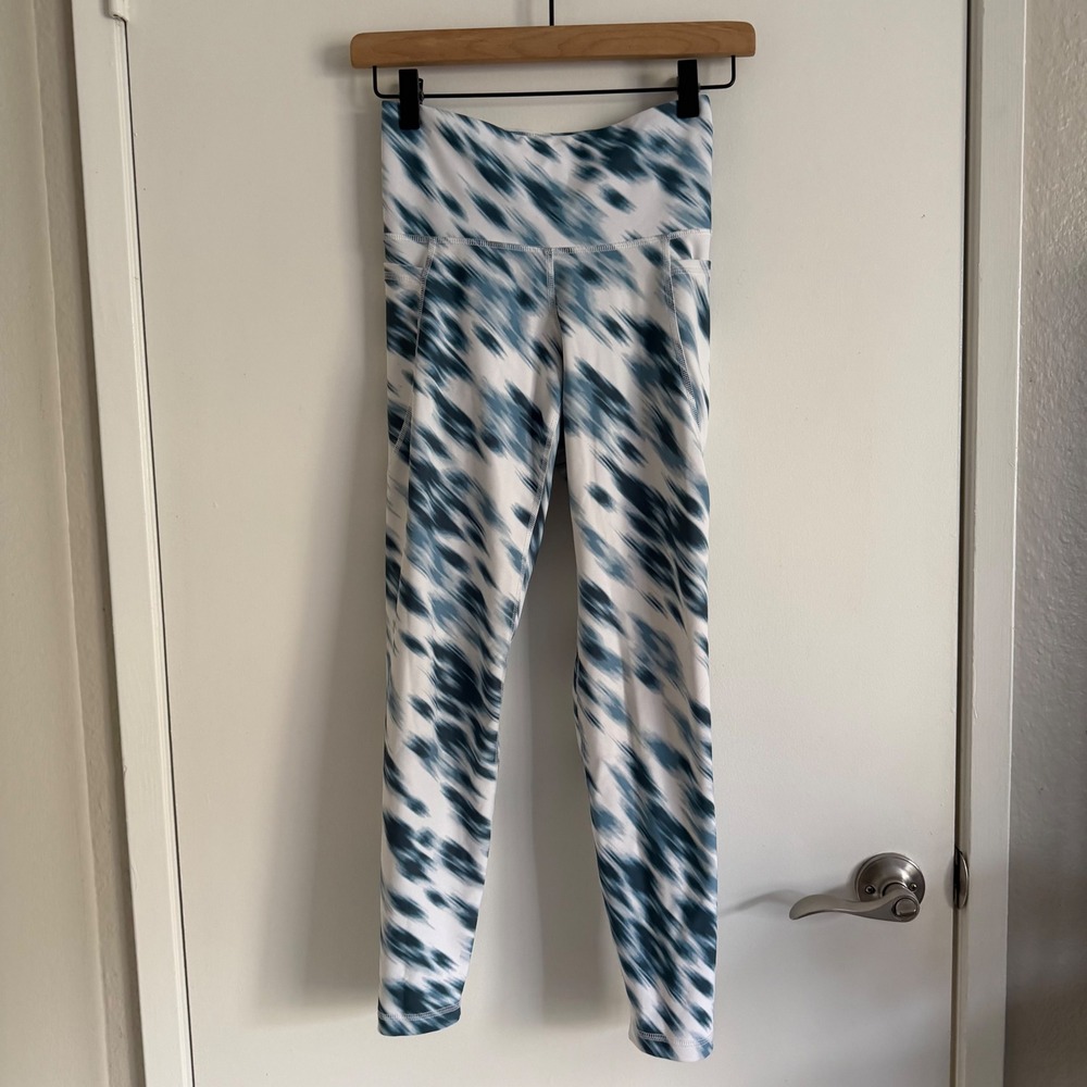 Old Navy Active Powersoft High Rise Leggings Blue White Tie Dye Pockets Sporty